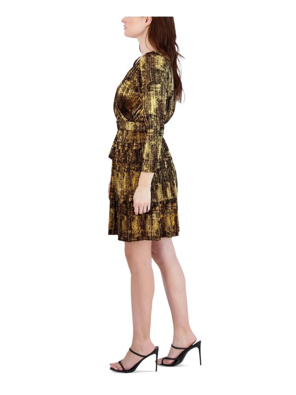 BCBGENERATION Womens Gold Zippered Lined Belted Textured Tiered Printed 3 4 Sleeve Surplice Neckline Above The Knee Evening Fit + Flare Dress Online